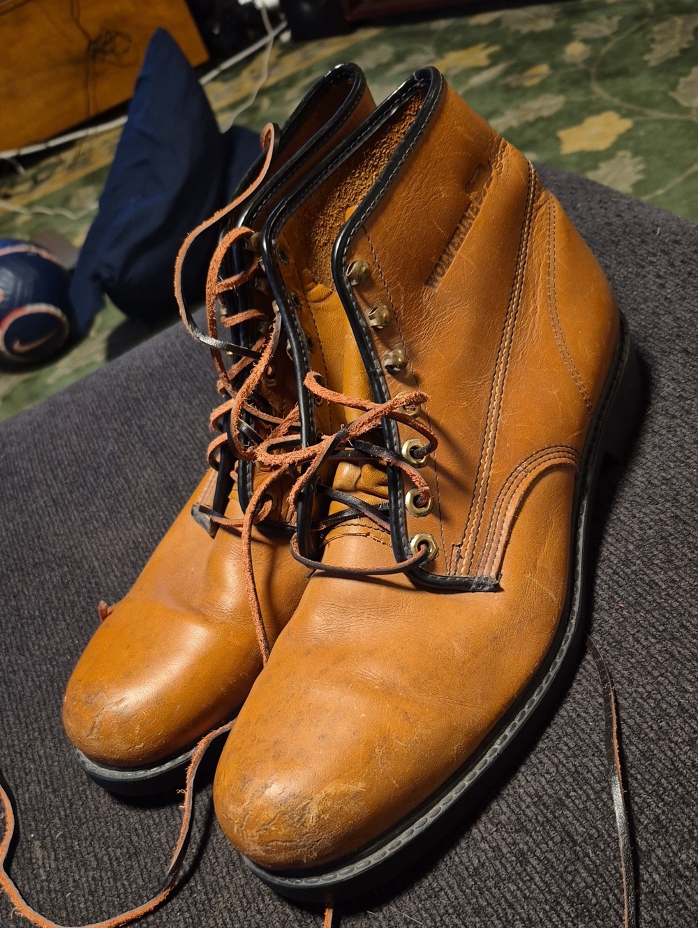 Wolverine Men's Tan Leather Lace-Up Work Boots